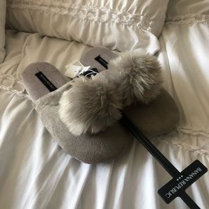 Pom Slippers - Banana Republic Factory